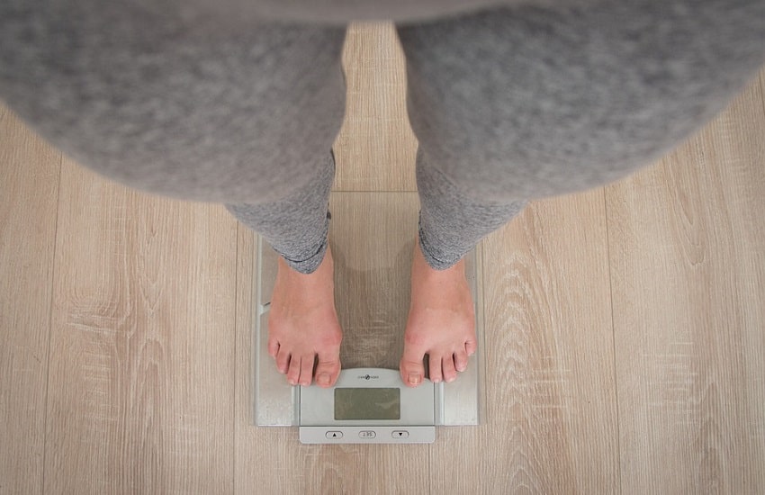 Dimagrire senza dieta e palestra, come fare? [Guida 2021]